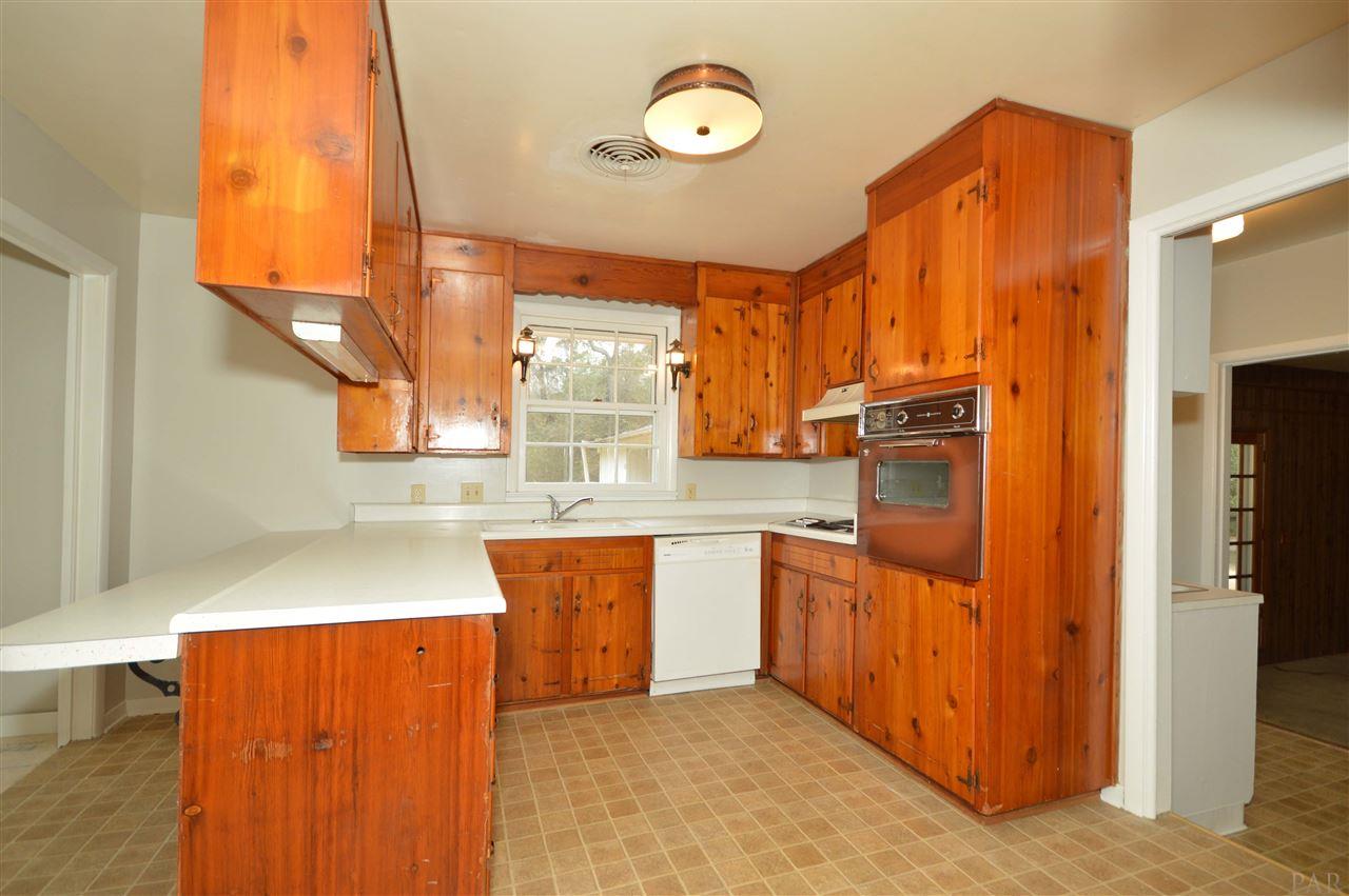 4762 Anna Simpson Road Milton, FL 32583 - Photo 13 of 47