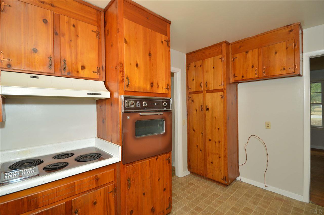 4762 Anna Simpson Road Milton, FL 32583 - Photo 15 of 47