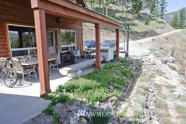 5701 Squilchuck Road Wenatchee, WA 98801 - Photo 3 of 25 Gallery Image 3