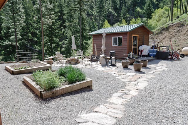 5701 Squilchuck Road Wenatchee, WA 98801 - Photo 5 of 25 Gallery Image 5