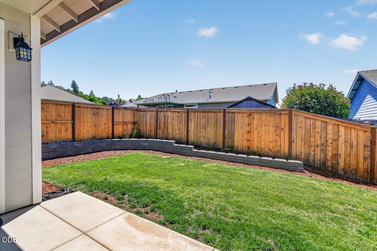 106 Valemont Drive Eagle Point, OR 97524 - Photo 26 of 29