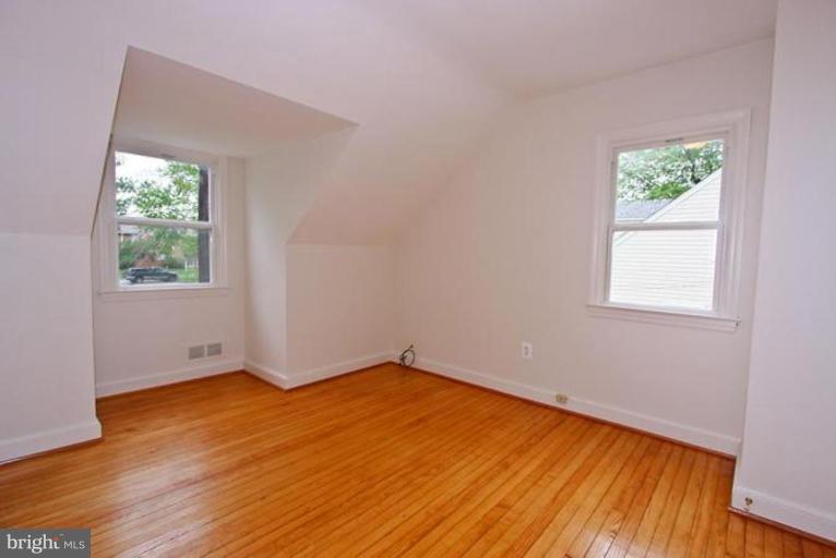 110 George Street Gaithersburg, MD 20877 - Photo 8 of 15 Bedroom #3
