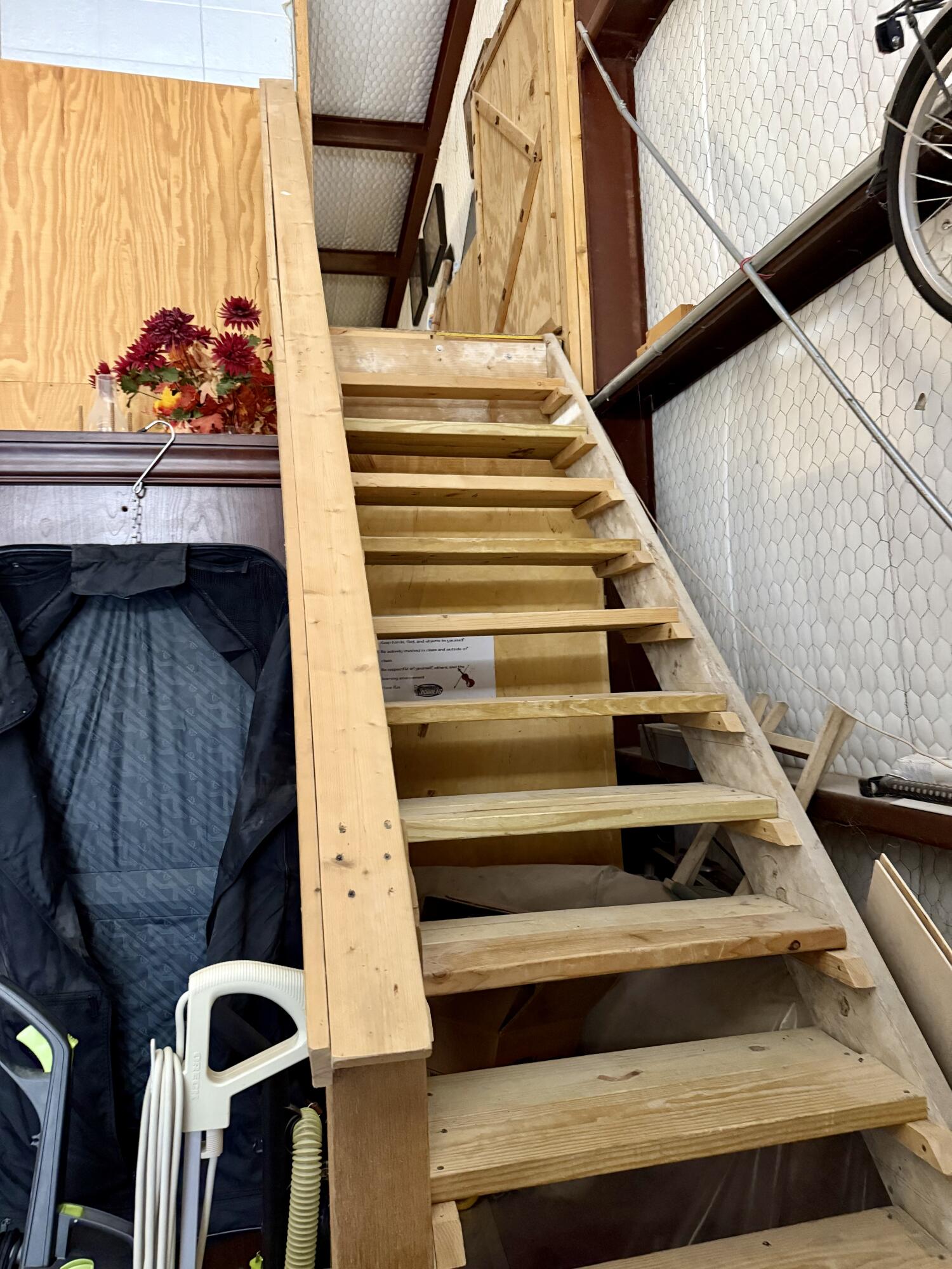503 2nd Street Lorenzo, TX 79343 - Photo 11 of 13 a view of entryway and hall