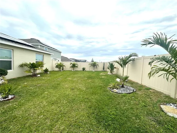 $2,295 | 2262 Pigeon Plum Drive, Haines City, FL 33844