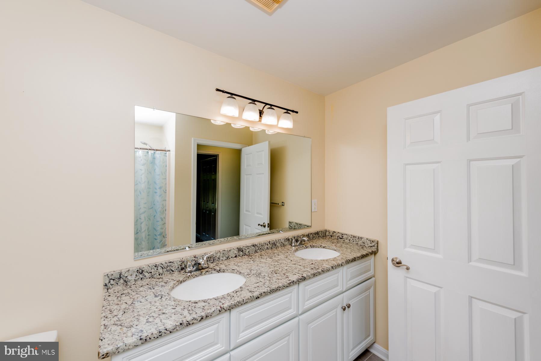 13605 Frederick Road West Friendship, MD 21794 - Photo 19 of 29 Bath