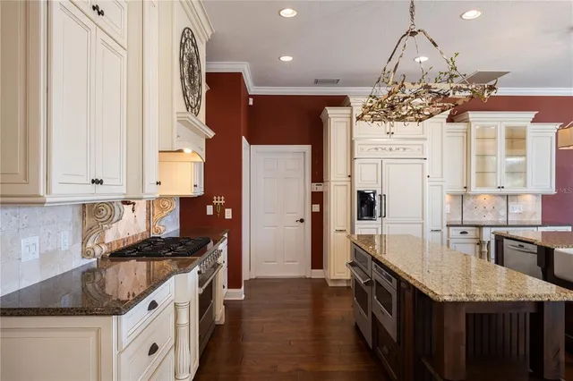 $3,300,000 | 10870 Bayshore Drive, Windermere, FL 34786