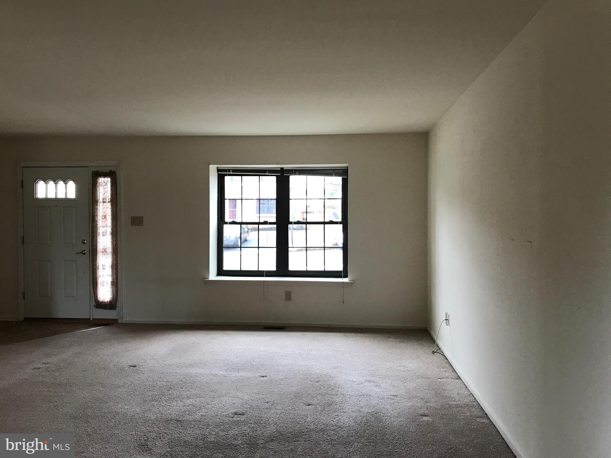 222 Aucott Road Brookhaven, PA 19015 - Photo 4 of 11