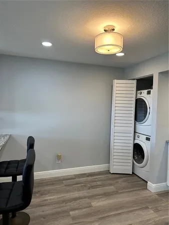 $3,500 | 12500 Capri Circle North, Unit 401, Treasure Island, FL 33706