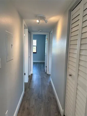 $3,500 | 12500 Capri Circle North, Unit 401, Treasure Island, FL 33706