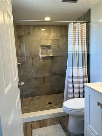 $3,500 | 12500 Capri Circle North, Unit 401, Treasure Island, FL 33706