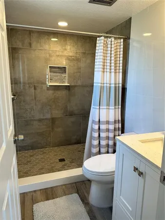 $3,500 | 12500 Capri Circle North, Unit 401, Treasure Island, FL 33706