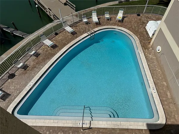 $3,500 | 12500 Capri Circle North, Unit 401, Treasure Island, FL 33706