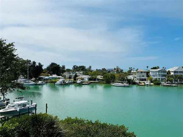 $3,500 | 12500 Capri Circle North, Unit 401, Treasure Island, FL 33706