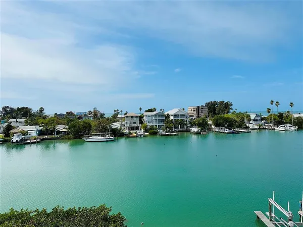 $3,500 | 12500 Capri Circle North, Unit 401, Treasure Island, FL 33706