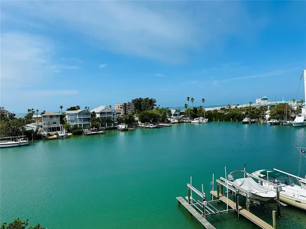 $3,500 | 12500 Capri Circle North, Unit 401, Treasure Island, FL 33706