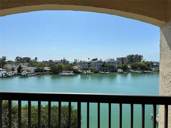 $3,500 | 12500 Capri Circle North, Unit 401, Treasure Island, FL 33706