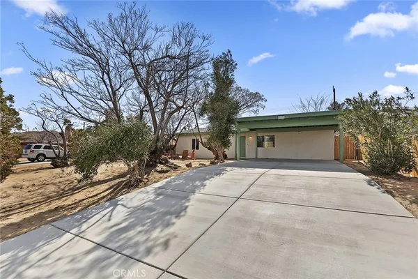 $379,000 | 61531 Sunburst Drive, Joshua Tree, CA 92252