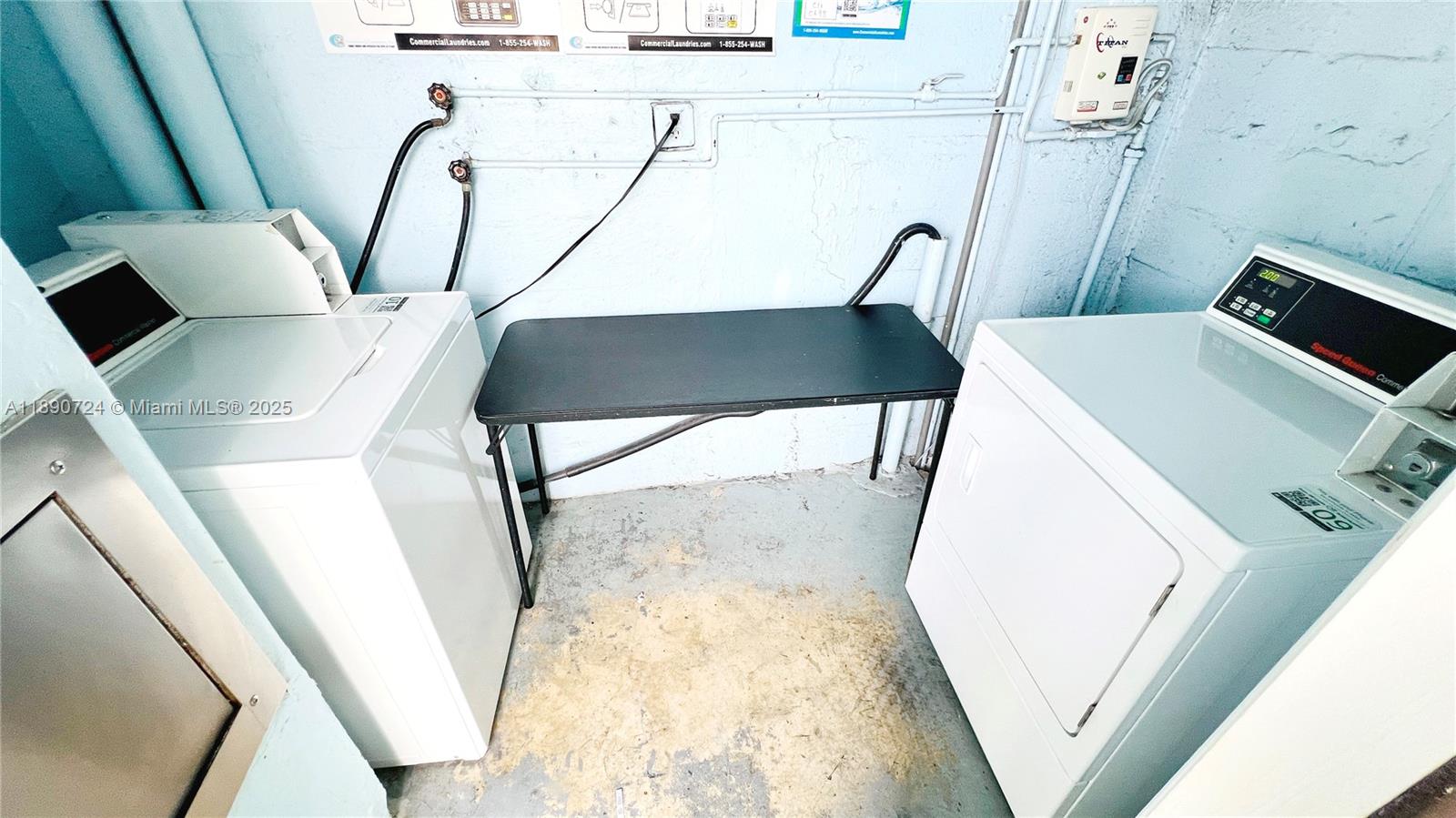 801 Meridian Avenue, Unit 1A Miami Beach, FL 33139 - Photo 15 of 18 a view of a living room