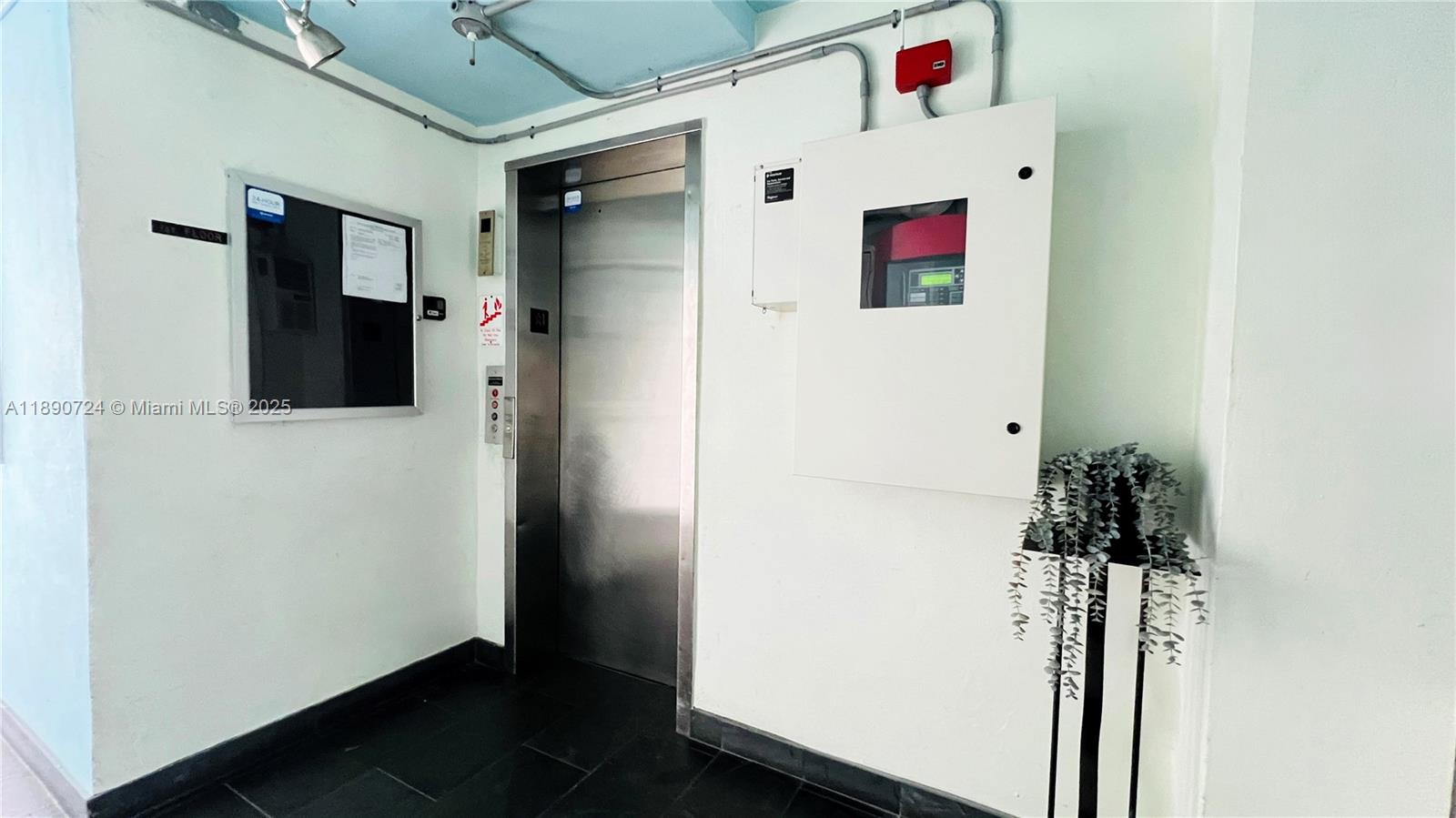 801 Meridian Avenue, Unit 1A Miami Beach, FL 33139 - Photo 16 of 18