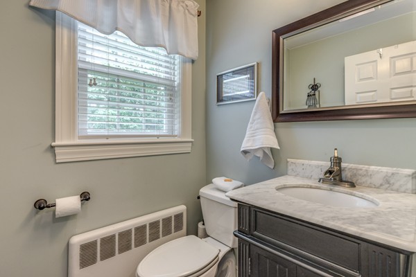 148 Plymouth Road Needham, MA 02492 - Photo 16 of 25