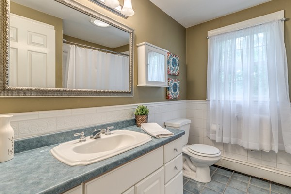 148 Plymouth Road Needham, MA 02492 - Photo 20 of 25