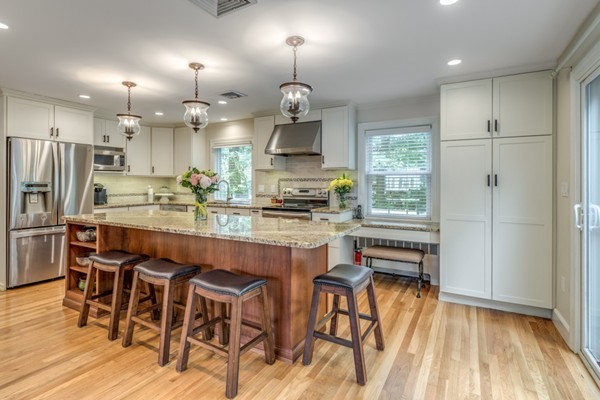 148 Plymouth Road Needham, MA 02492 - Photo 7 of 25