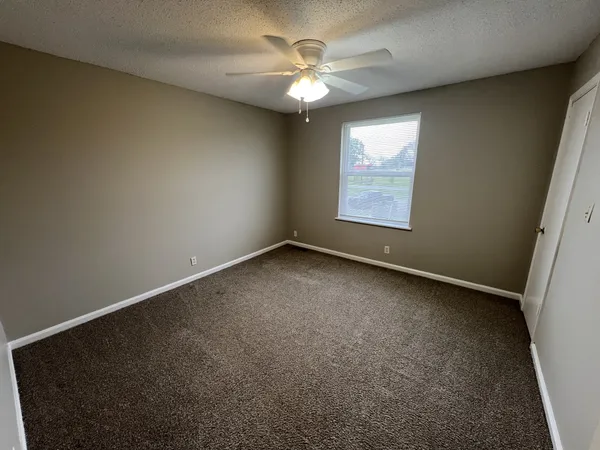 $895 | 1251 State Line Road, Unit 41, Oak Grove, KY 42262