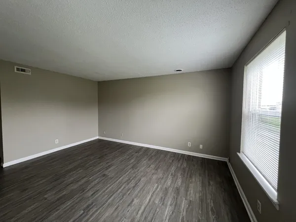 $895 | 1251 State Line Road, Unit 41, Oak Grove, KY 42262