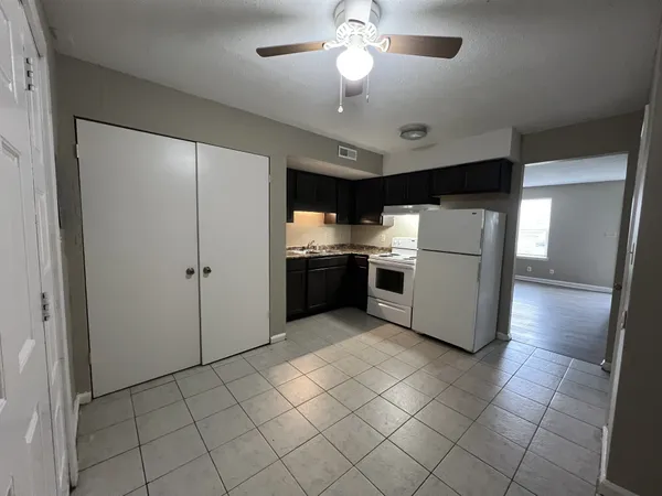 $895 | 1251 State Line Road, Unit 41, Oak Grove, KY 42262