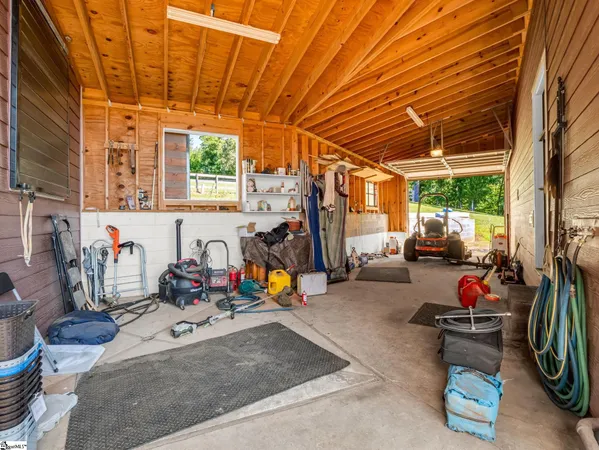 $1,600,000 | 1050 Hunting Country Road, Tryon, NC 28782