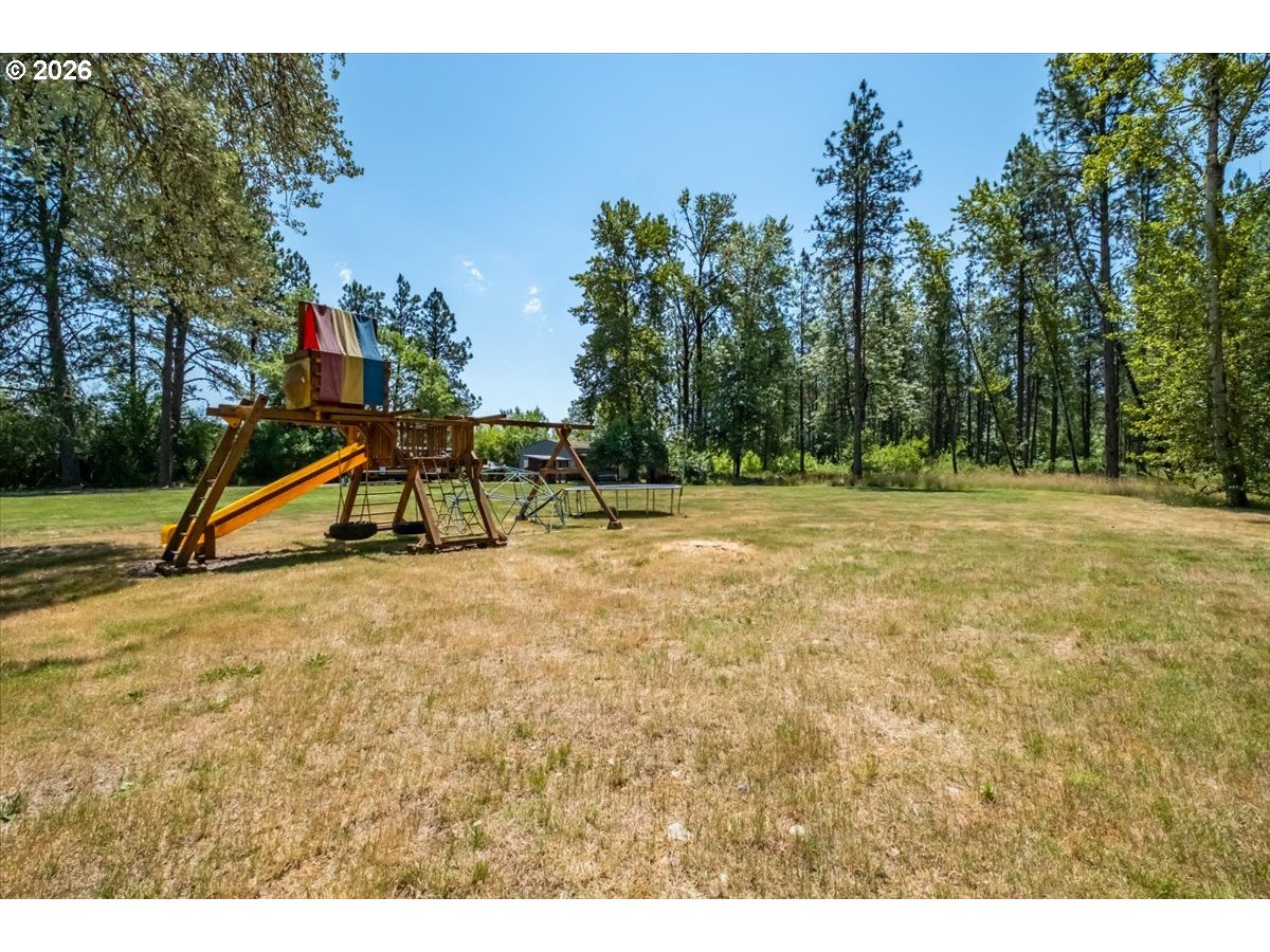 29727 Santiam Terrace Road Lebanon, OR 97355 - Photo 32 of 35