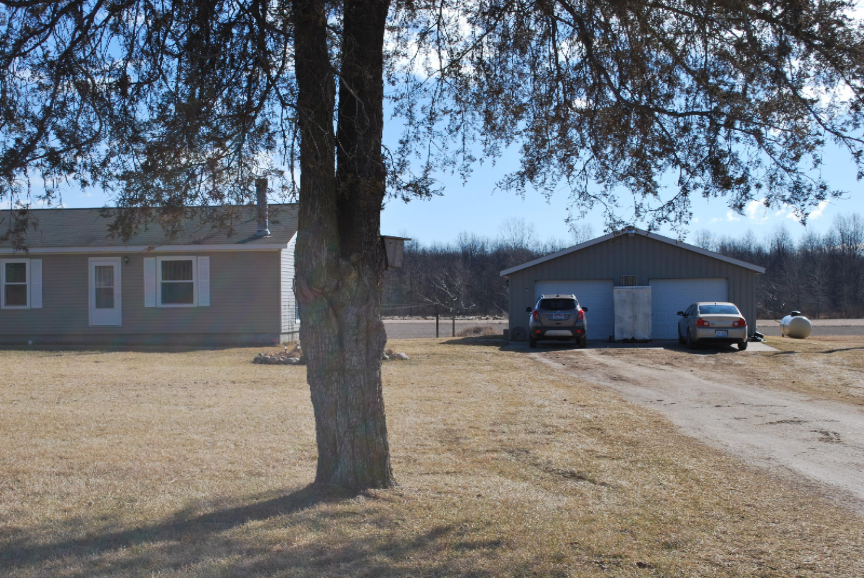 3371 Nickerson Road Crystal, MI 48818 - Photo 4 of 12 DSC_0044.JPG