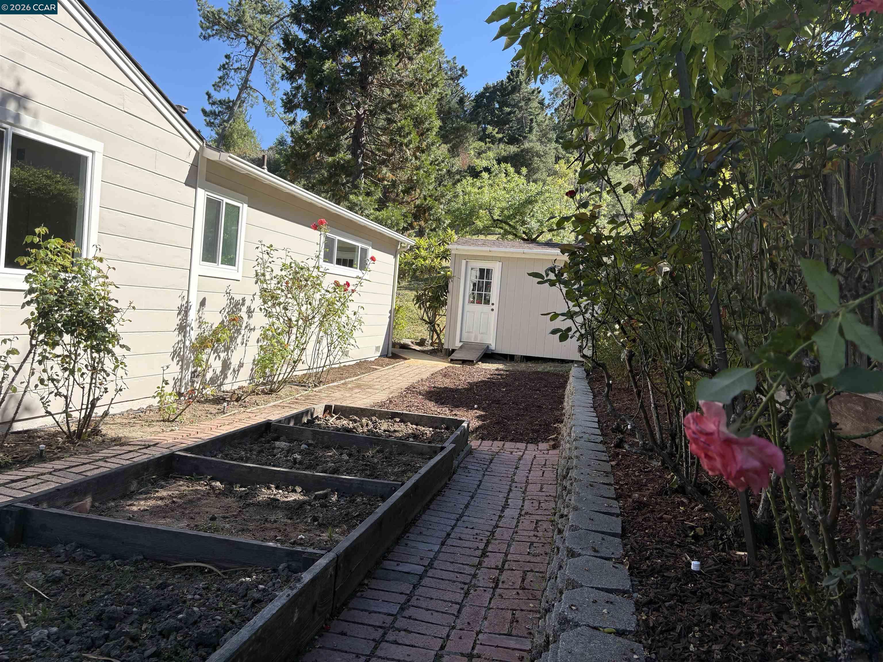 218 Overhill Road Orinda, CA 94563 - Photo 27 of 28