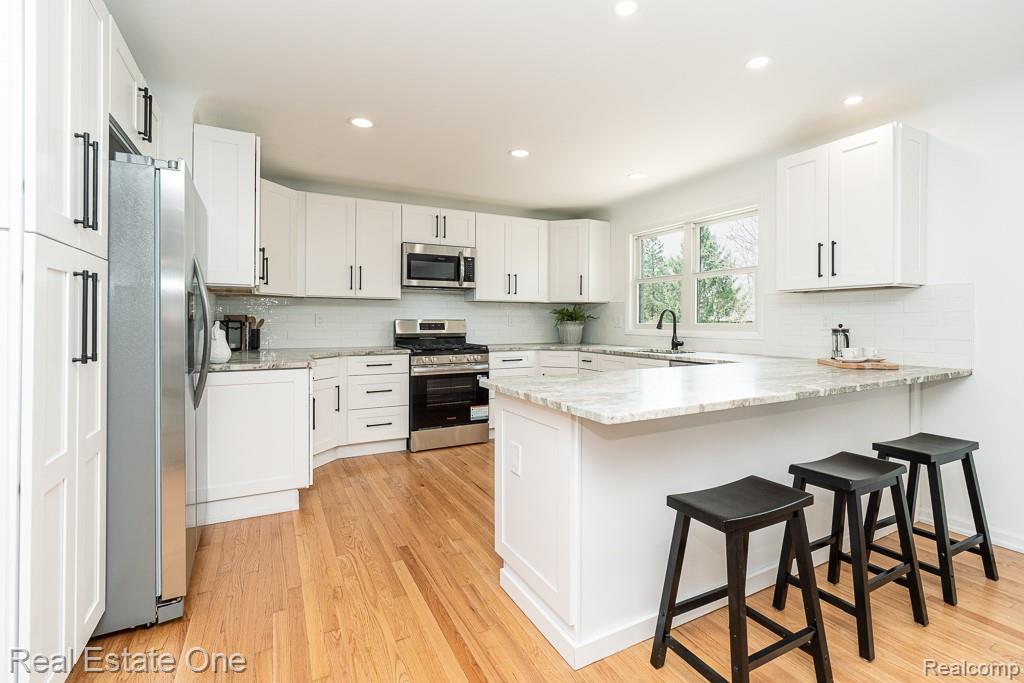 3210 Lake George Road Oakland, MI 48363 - Photo 8 of 22 Gallery Image 8
