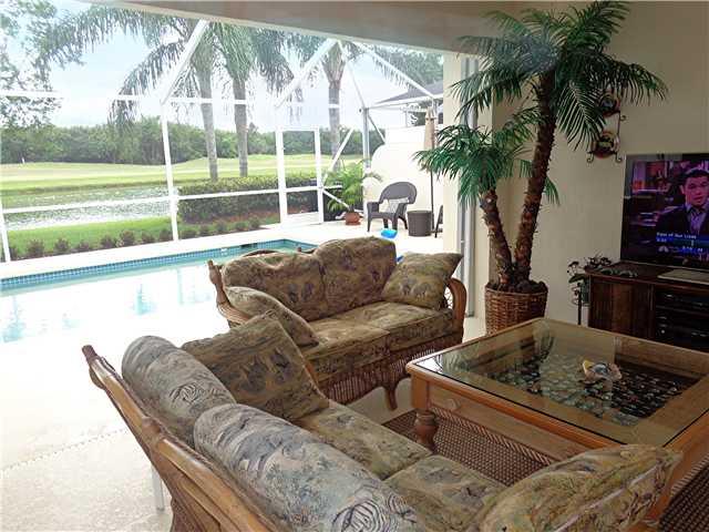 1098 Southwest Balmoral Trace Stuart, FL 34997 - Photo 14 of 25 Gallery Image 14