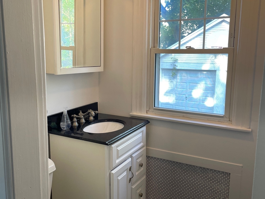79 Perkins Street Springfield, MA 01118 - Photo 19 of 41 Gallery Image 19