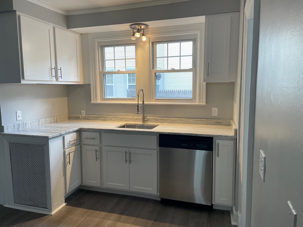 79 Perkins Street Springfield, MA 01118 - Photo 9 of 41 Gallery Image 9