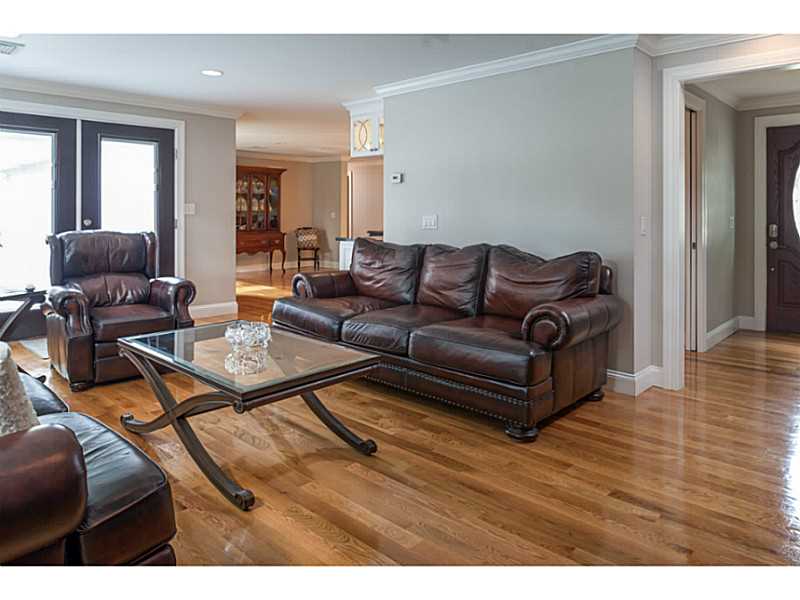 22 Falmouth Road Cranston, RI 02920 - Photo 5 of 25 Den/Family/Great Room.