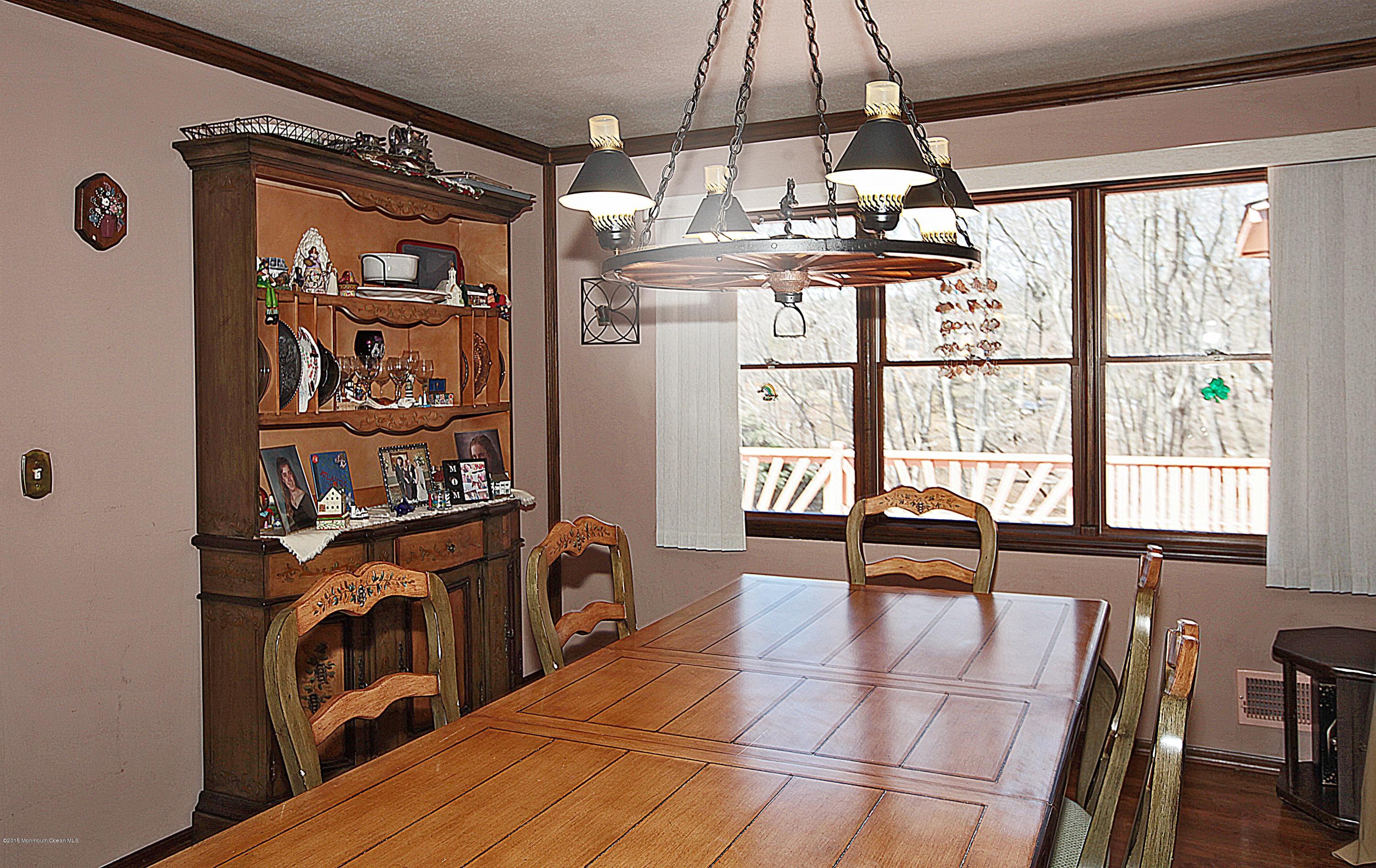 75 Sunnyside Road Howell, NJ 07731 - Photo 7 of 22 008_Dining.jpg