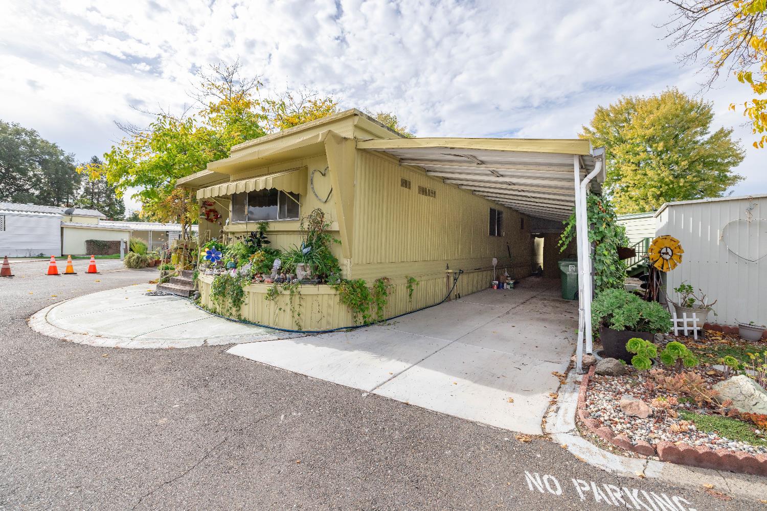 60 Birch Lane Folsom, CA 95630 - Photo 5 of 24 a view of a house with a patio