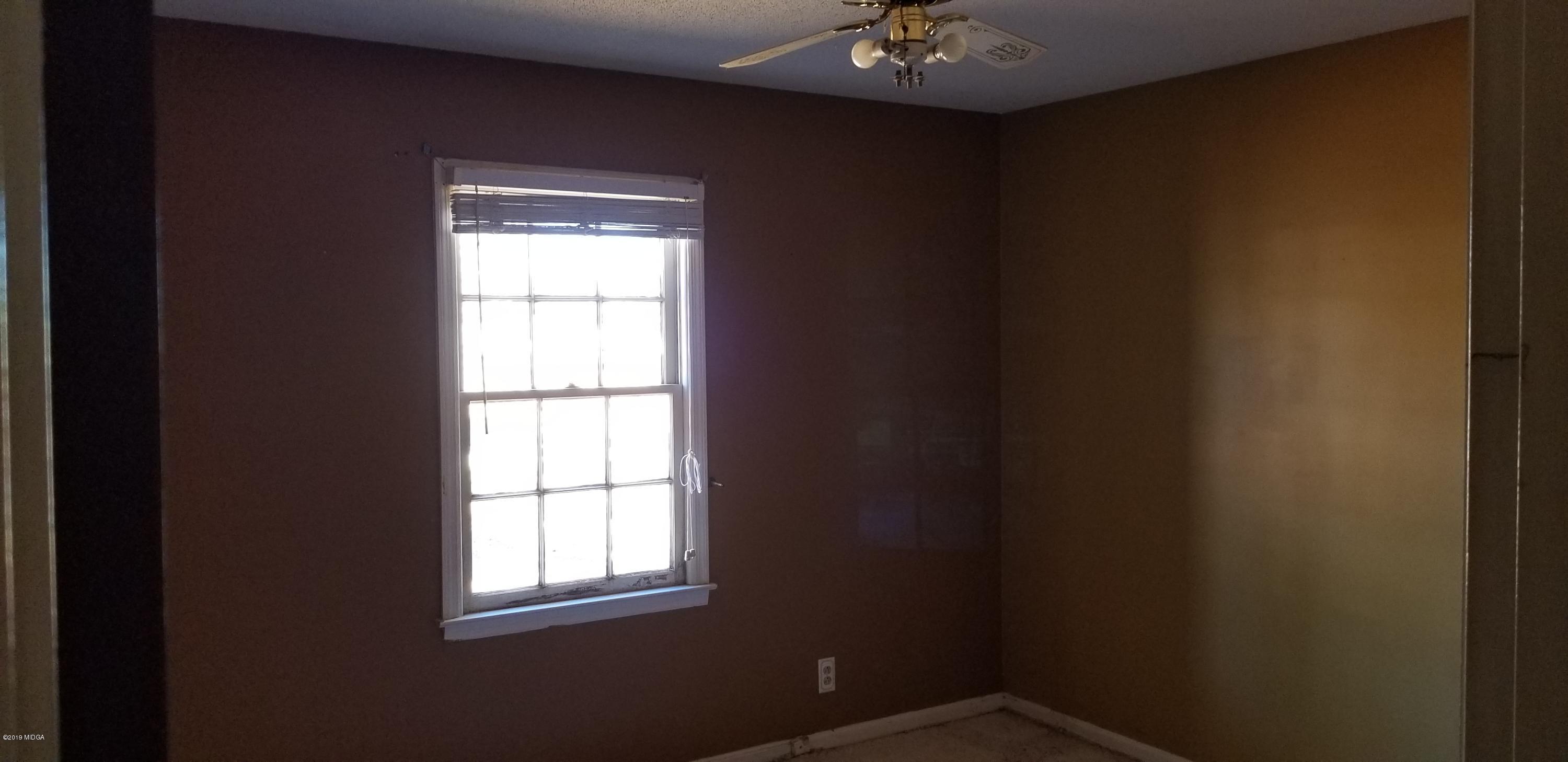 6990 Chant Road Lizella, GA 31052 - Photo 9 of 18 20191219_105539