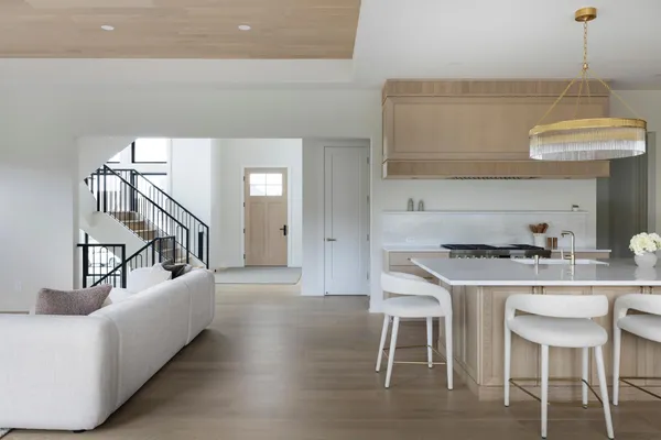 $2,550,000 | 16382 46th Place North, Plymouth, MN 55446