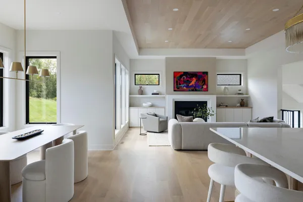 $2,550,000 | 16382 46th Place North, Plymouth, MN 55446