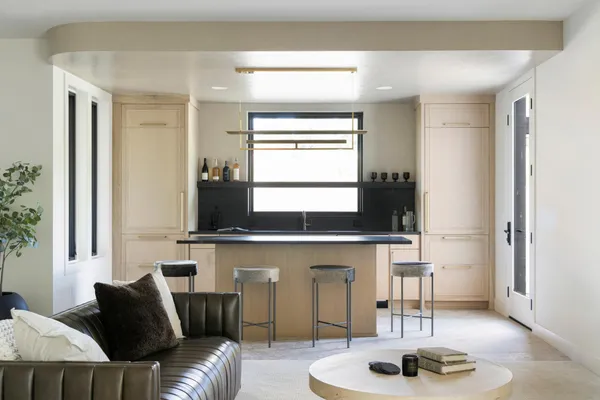 $2,550,000 | 16382 46th Place North, Plymouth, MN 55446