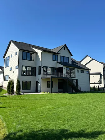 $2,550,000 | 16382 46th Place North, Plymouth, MN 55446