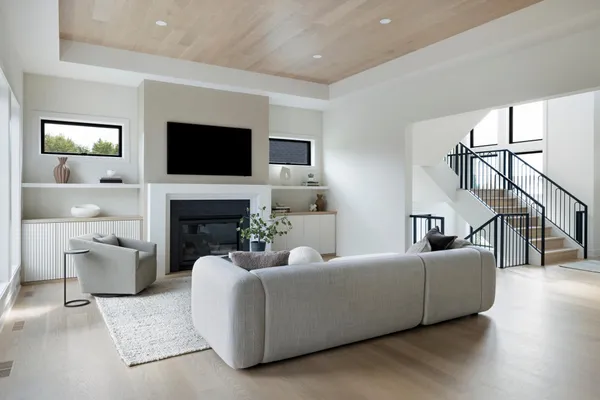 $2,550,000 | 16382 46th Place North, Plymouth, MN 55446