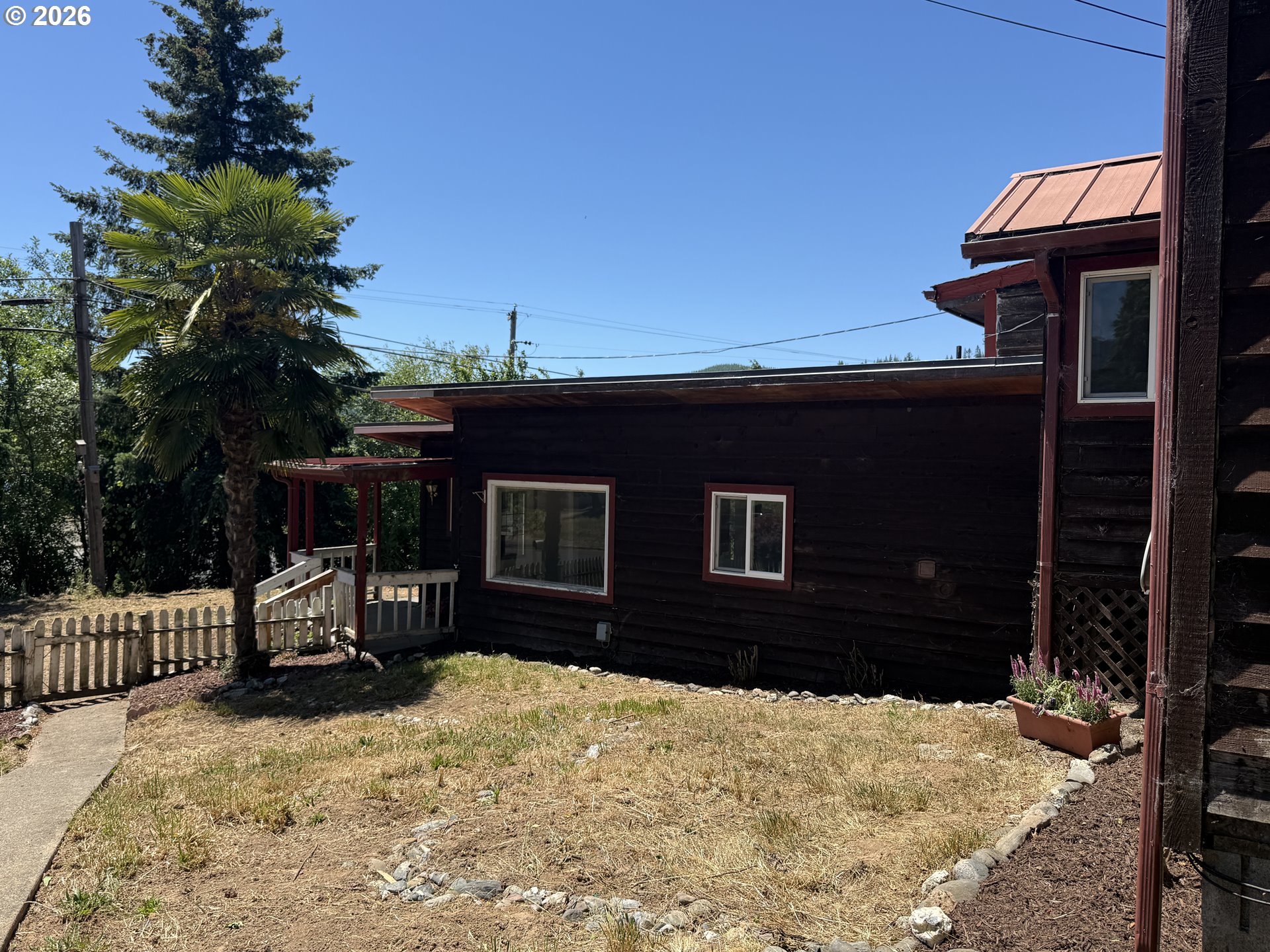 146 1st Street Myrtle Point, OR 97458 - Photo 7 of 47