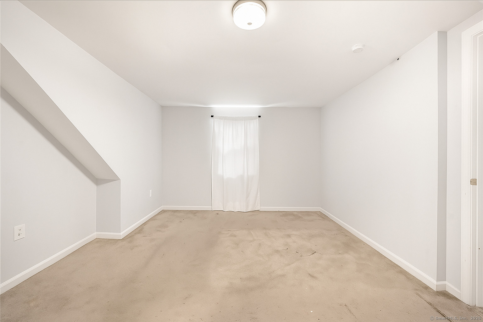 631 Fairview Avenue Bridgeport, CT 06606 - Photo 17 of 22 a view of an empty room