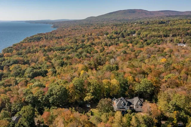 $1,450,000 | 33 Sea View Drive, Lincolnville, ME 04849