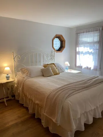 $1,450,000 | 33 Sea View Drive, Lincolnville, ME 04849